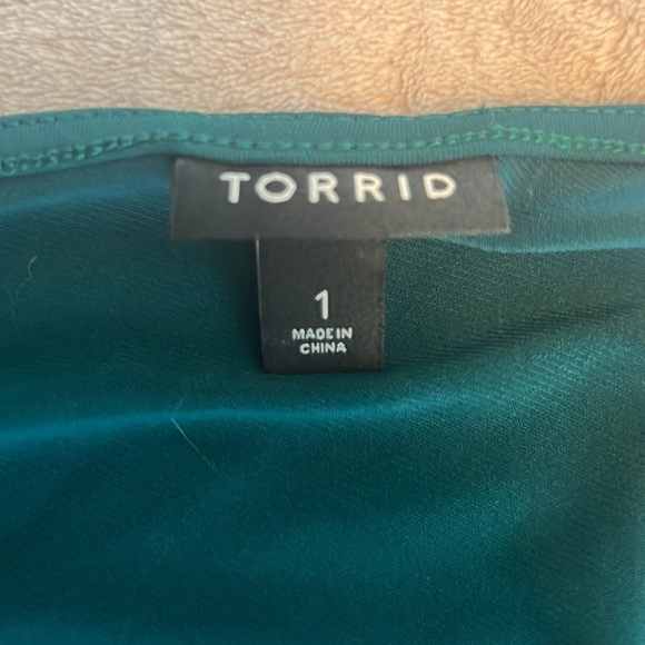 Green Rhinestone Tank Top - Picture 3 of 3